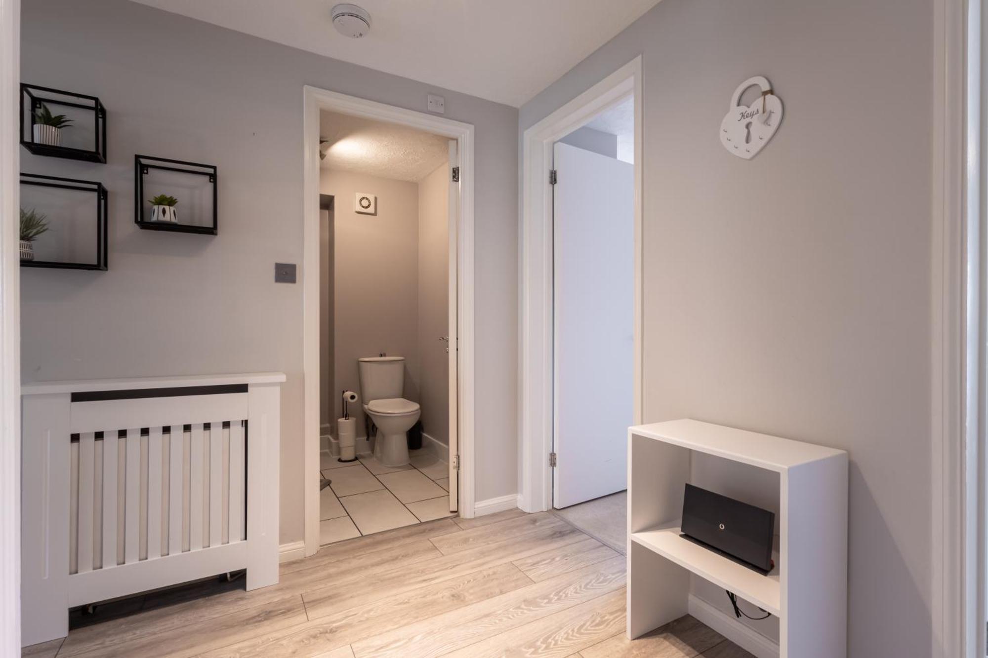 Modern 2 Bed Apartment Near Gatwick Crawley  Exteriér fotografie